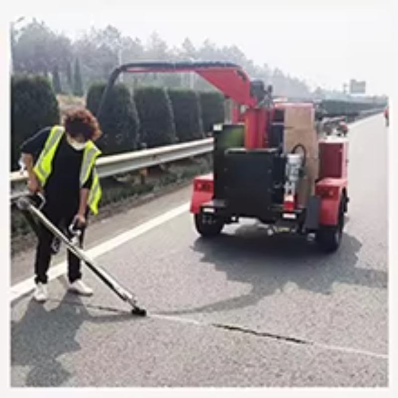 Road Crack Sealing Machine - Fully Automatic Road Crack Sealing Machine
