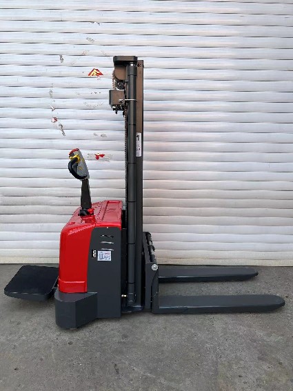 1.5 Ton Electric Stand-on Stac - Electric Forklift บทวิจารณ์และราคา