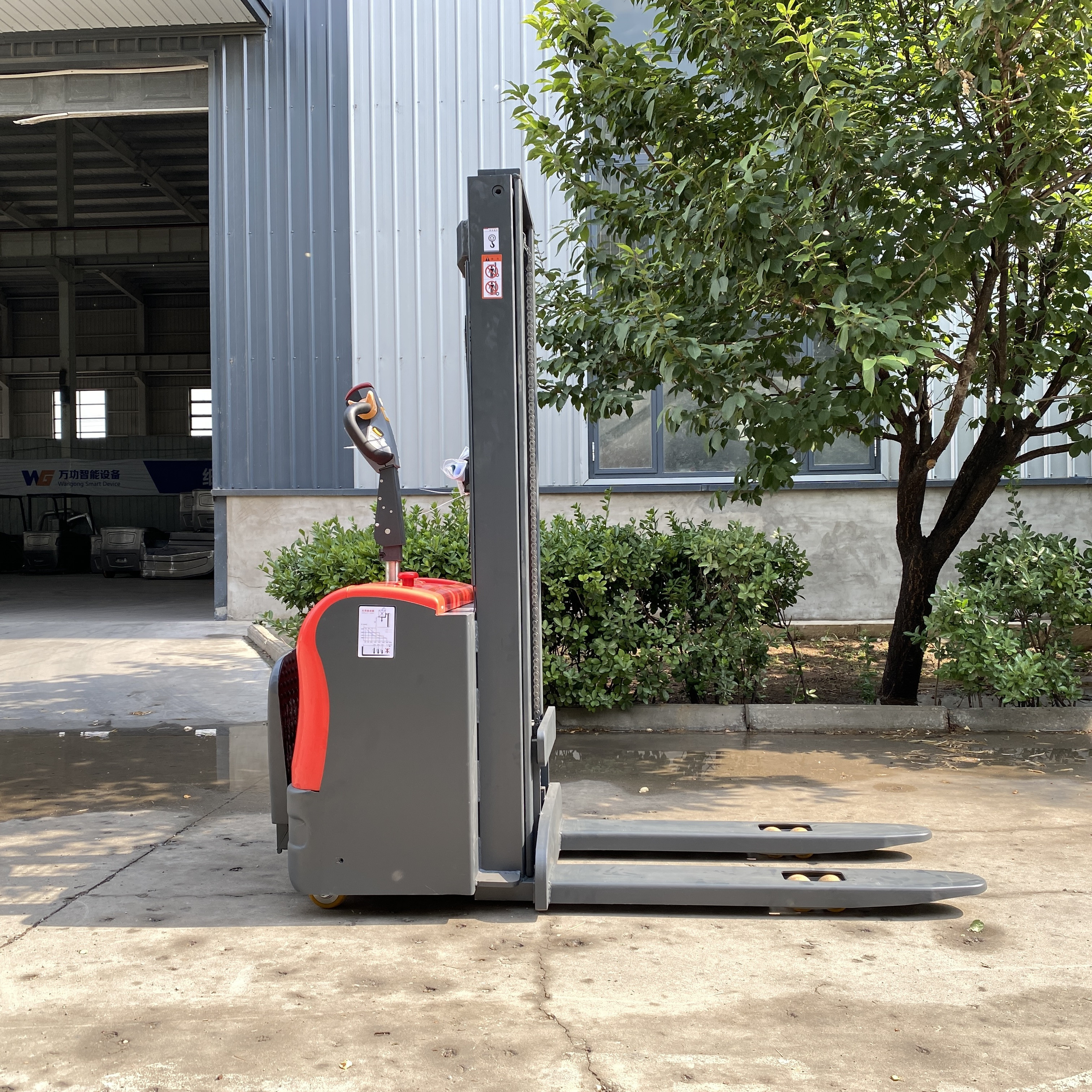 Electric Lifting 1500kg Self L - Electric Forklift บทวิจารณ์และราคา